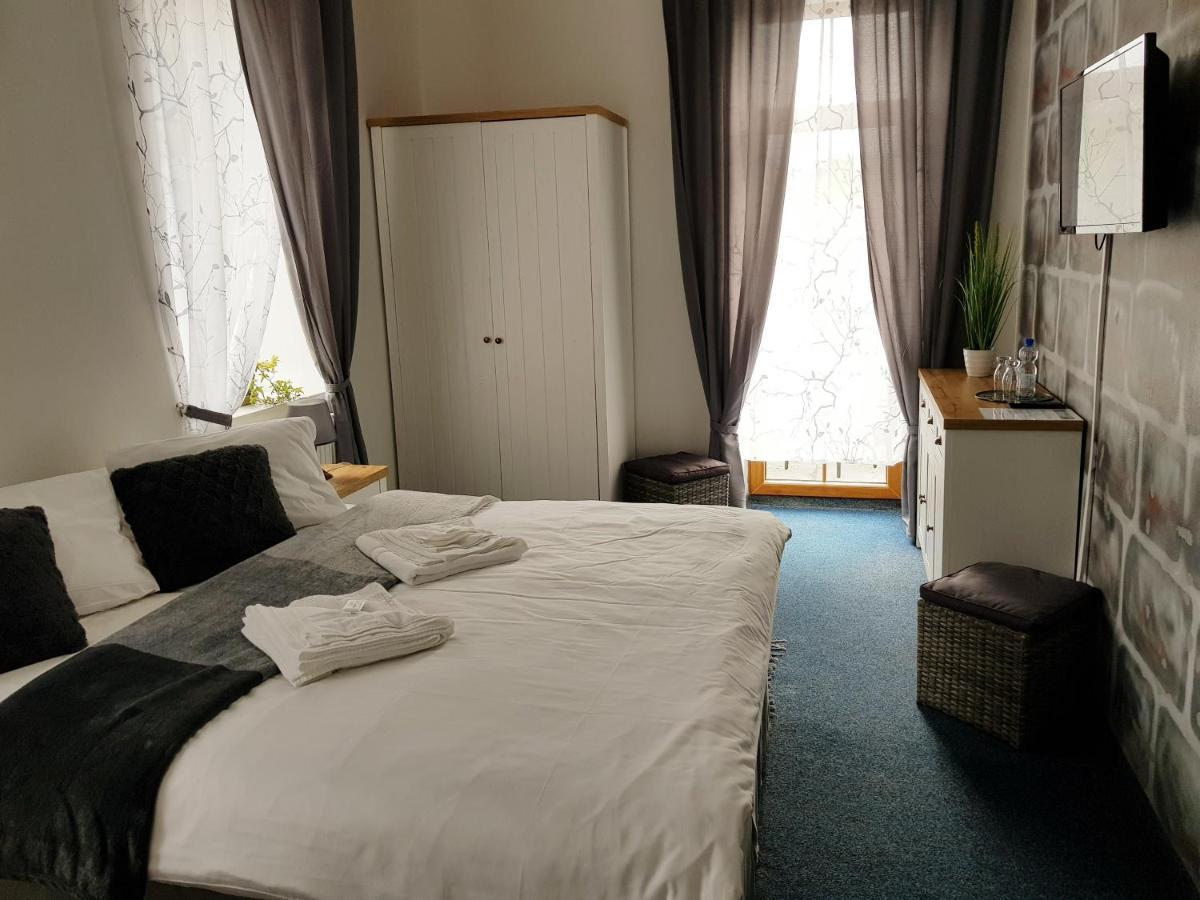 Hotel Camelot